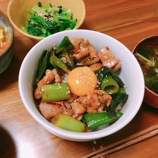 鶏ムネで満足丼＊鶏むねと長ネギのねぎま丼